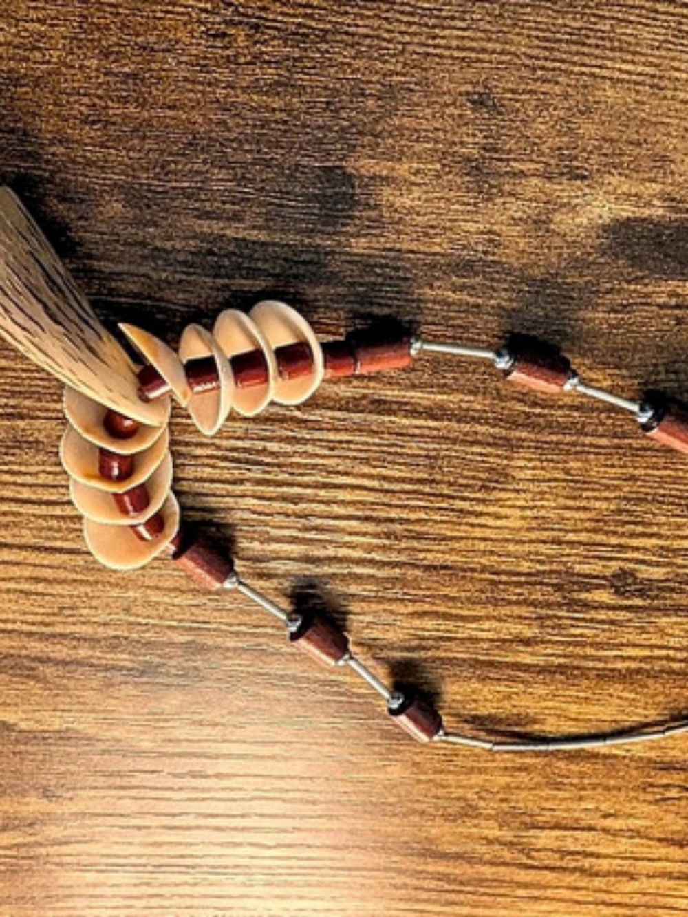 14 Inch Shell Pendant Necklace - Picture 7 of 9